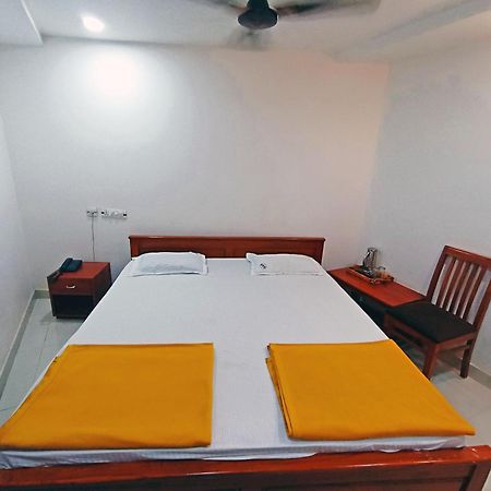 Staymaker Shri Shakti Residency Hubli Exterior photo